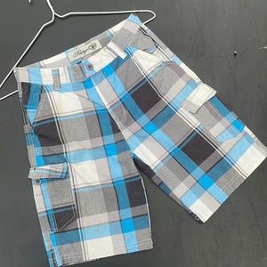 Boys Cargo Plaid Shorts / Size 10